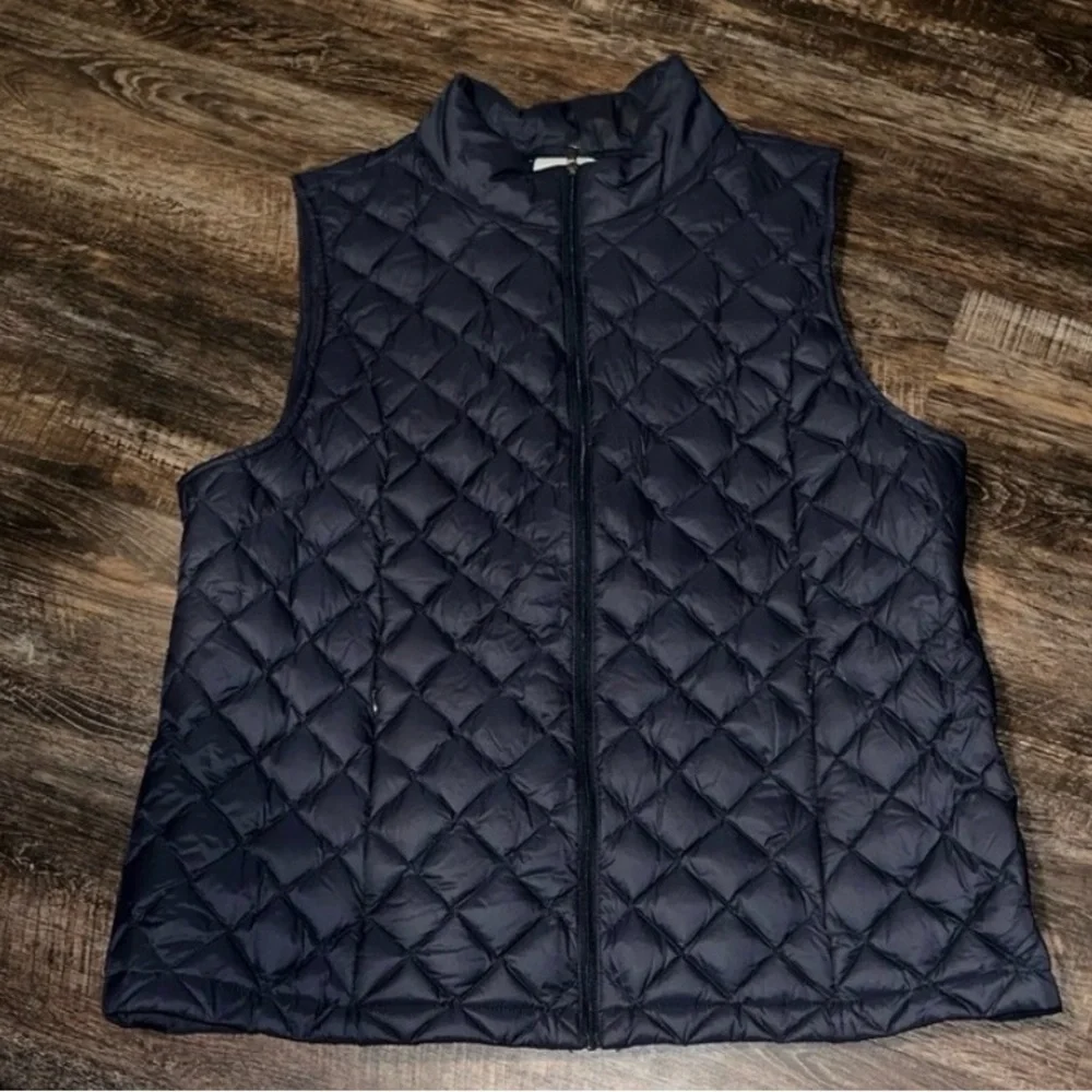 J. Jill Women's Navy Quilted Vest - Picture 2 of 3